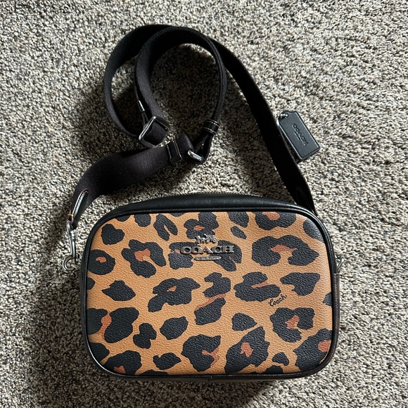 COACH Crossbody Purse Leopard Print Bag - Picture 6 of 9